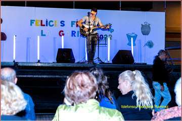 Cuatro cantautores animan la noche del viernes en La Garita/TA e Ildefonso Rodríguez.
